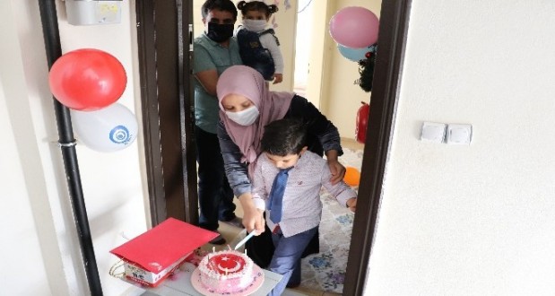 23 Nisan çocuklarına doğum günü sürprizi