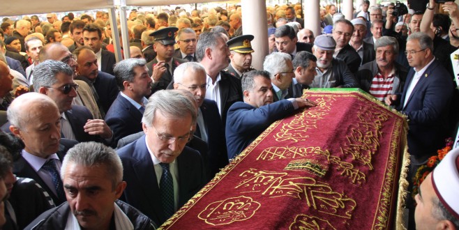 Belediye Başkanı Aksoy’un acı günü