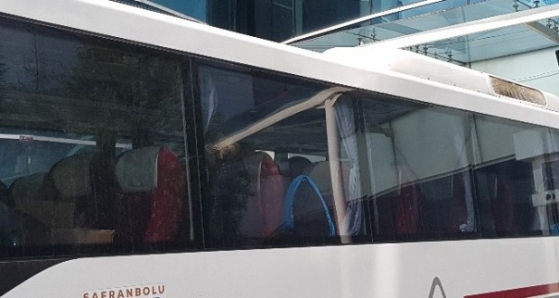 Covid-19 tedavileri tamamlanan 12 Cezayirli taburcu edildi