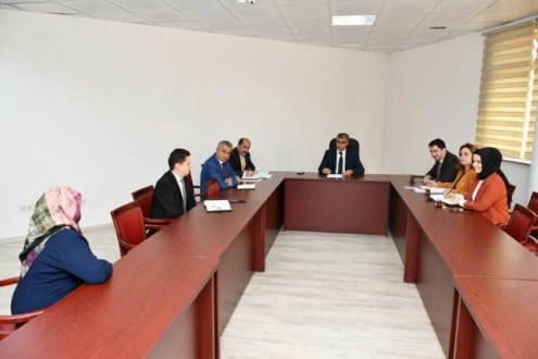 Halk toplantısına korona virüs ertelemesi