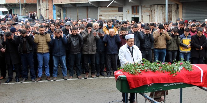 İLKNUR HEMŞİRE SON YOLCULUĞUNA UĞURLANDI