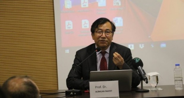 KBÜ’de ‘Doğu Türkistan Akademisi’ sona erdi