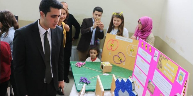 Lise öğrencilerinden TÜBİTAK 4006 Bilim fuarı